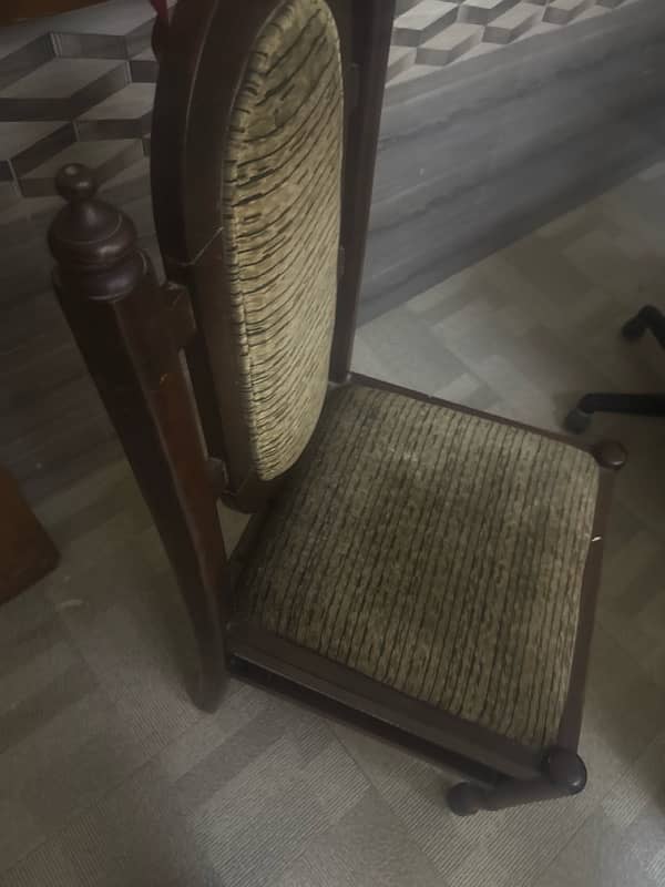Dinning Table with Chairs 0