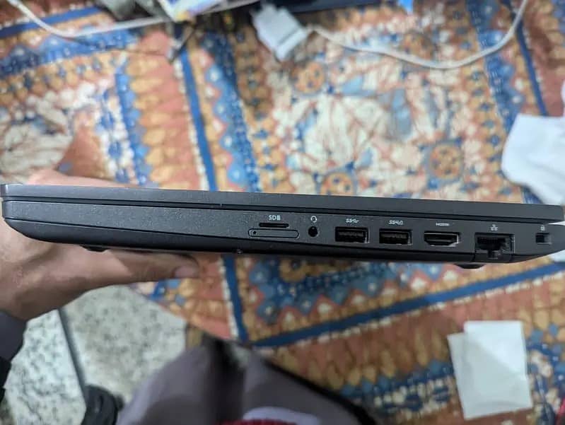 Dell latitude 5501  I7 9850H 32GB RAM 512GB SSD 6