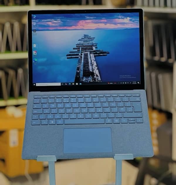 Microsoft Surface Laptop i5 7th Slim Touch laptop For Sale 0