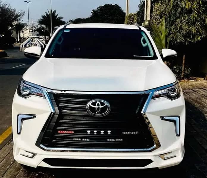 Lahore rent a car ,Landcruisor v8, prado, Fortuner, Corolla , Civic 1