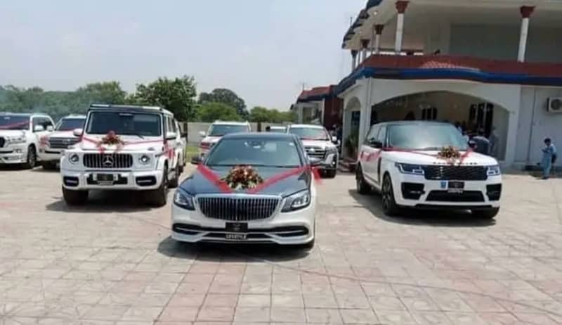 Lahore rent a car ,Landcruisor v8, prado, Fortuner, Corolla , Civic 13
