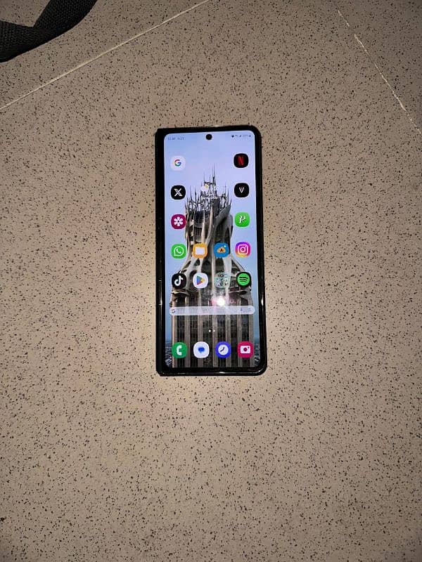 galaxy fold 5 12/256gb 2