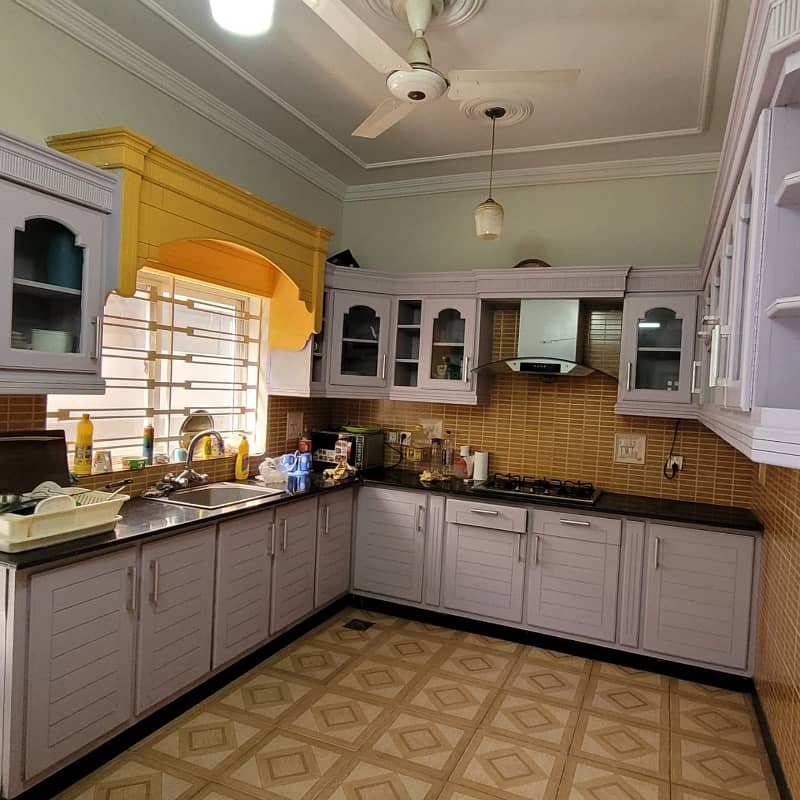 10 Marla fully furnished house available for rent bahria town phase 5 Rawalpindi 9