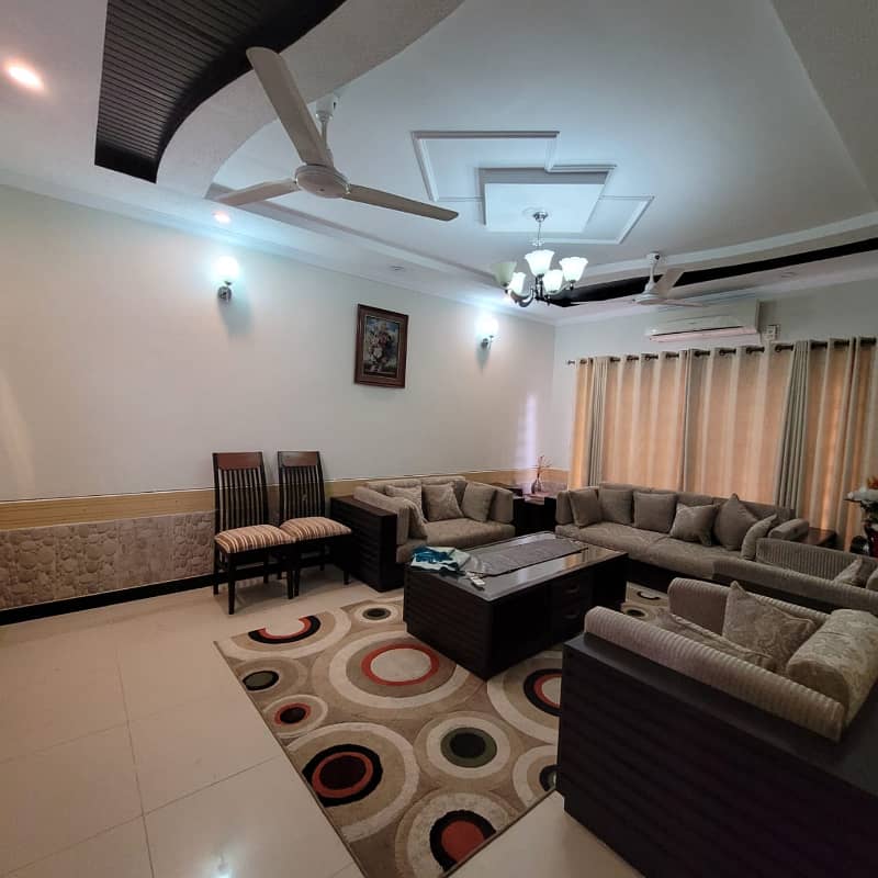 10 Marla fully furnished house available for rent bahria town phase 5 Rawalpindi 11