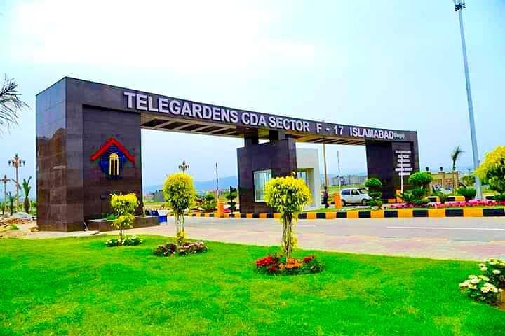 1 kanal Excellent location plot for sale in sector F-17 19