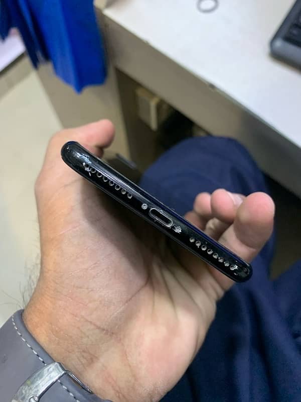iPhone 7 plus pta approved 128gb 3