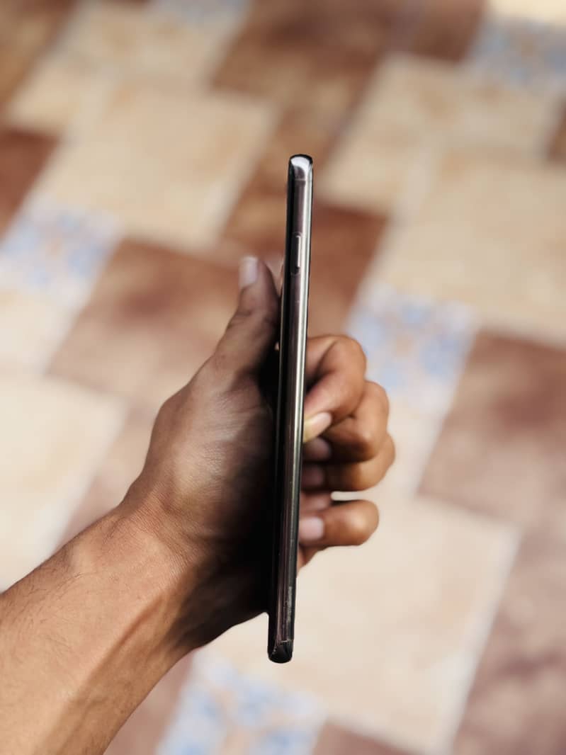 S10 Plus 3