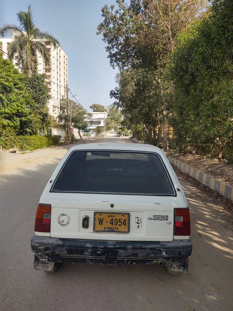 Daihatsu Charade 1986 4
