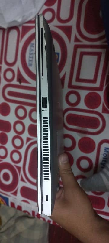 hp elite book  840 G5 . . . . 8/256. . . . . core i5 8gen 4