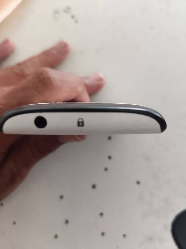 Blackberry curve 9360 6
