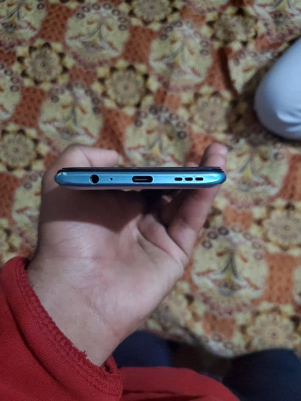 Vivo v20 SE 8 128 with box Good condition For sale 2