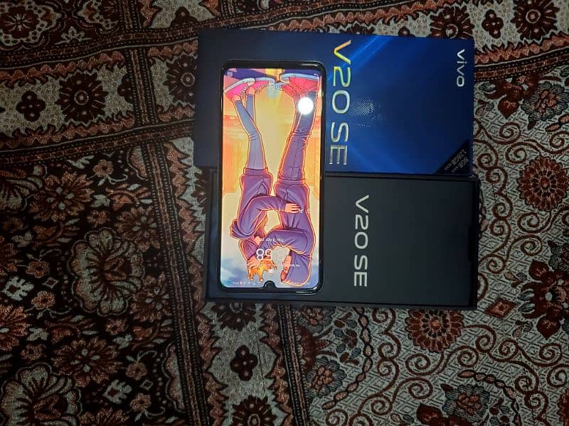 Vivo v20 SE 8 128 with box Good condition For sale 10