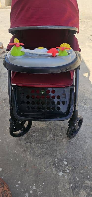 kids pram like new 2