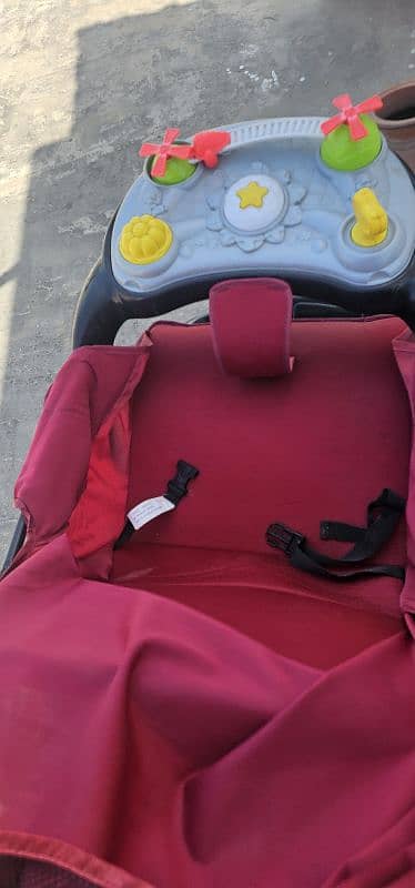 kids pram like new 9