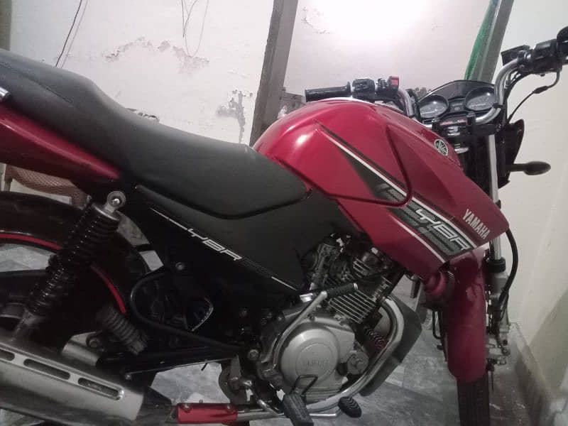 Yamaha ybr 2016 6