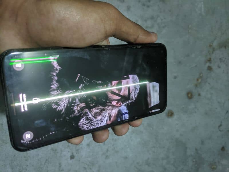 Pixel 5 big dot and lines but camera sound everything working 3