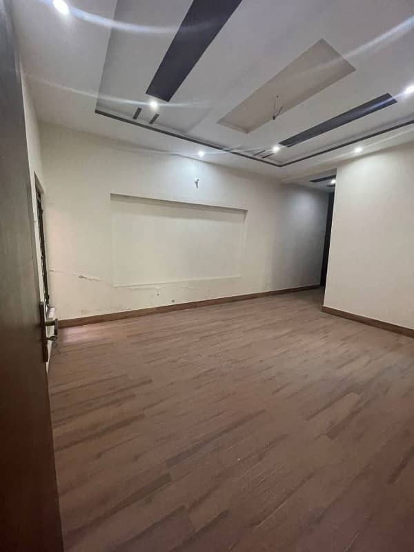 15 merla double story house for sale in model town block A multan 23