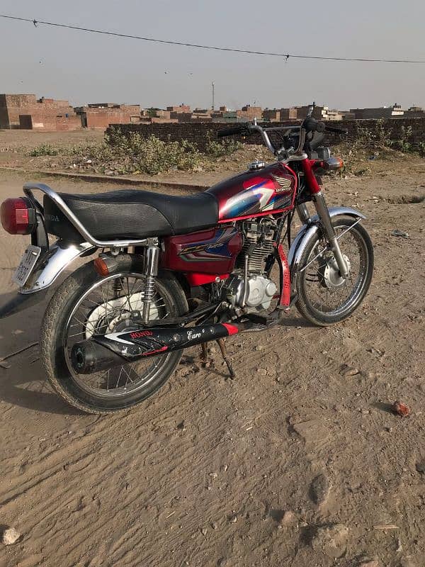 Honda CG125 | Model 2022 | Honda in Bikes | Total Genuine 0