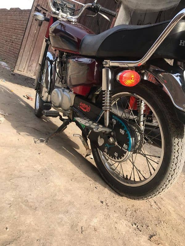 Honda CG125 | Model 2022 | Honda in Bikes | Total Genuine 10