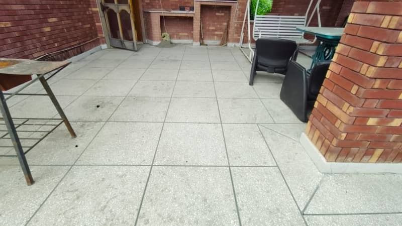 1 Kanal Upper Portion For Rent In DHA Phase 2 3 Bed + Separate Entrance! 1