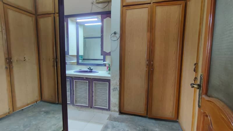 1 Kanal Upper Portion For Rent In DHA Phase 2 3 Bed + Separate Entrance! 7