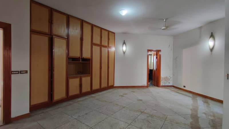 1 Kanal Upper Portion For Rent In DHA Phase 2 3 Bed + Separate Entrance! 18