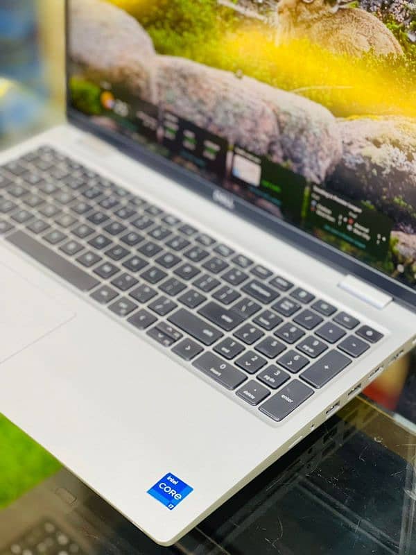 Dell Lettitude 5520 i7 11th Generation 3