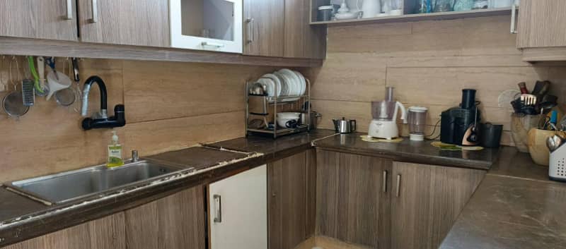 2,000 Sq Ft Apartment for Rent Clifton Block 3 5