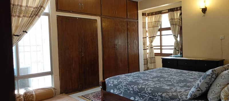 2,000 Sq Ft Apartment for Rent Clifton Block 3 7