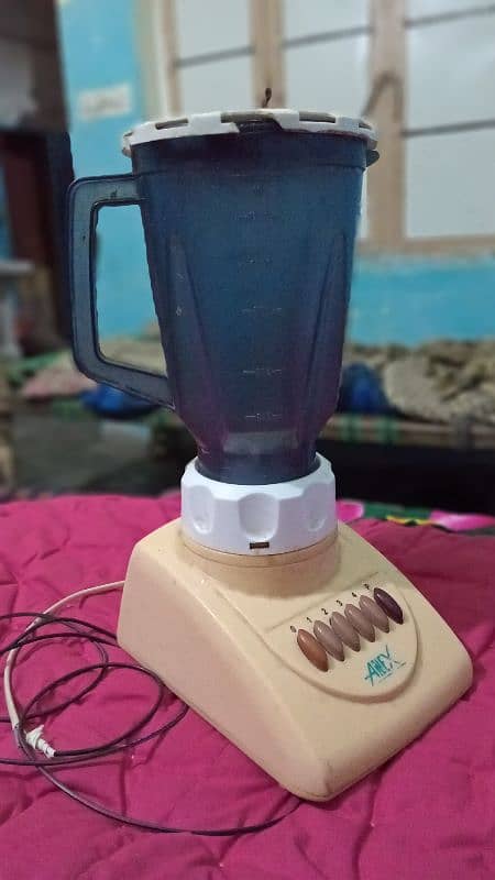 1X JUICER WITH ONLY ONE JAGE ANEX COMPANY 5