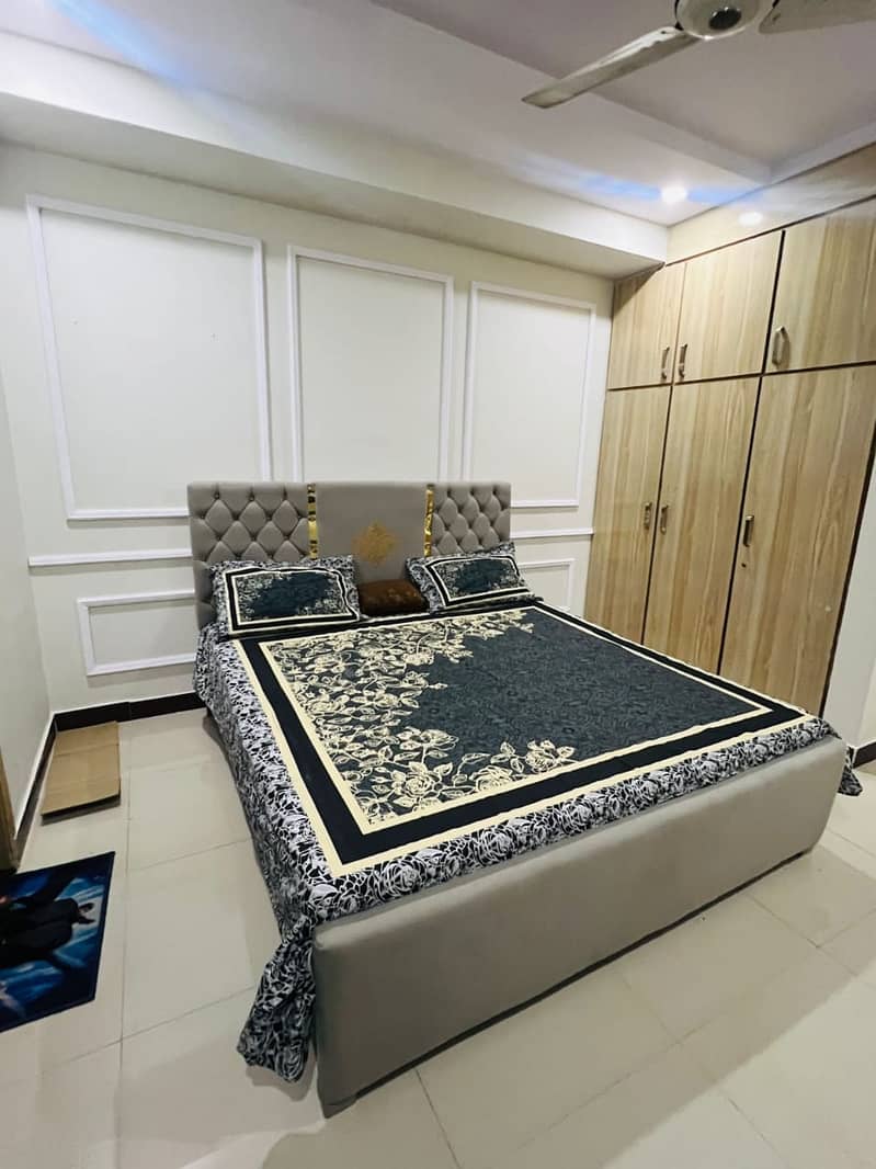 03131706506,Islamabad,FSD, Male|Female|Family,Hourly,Wekly,Monthly, 0