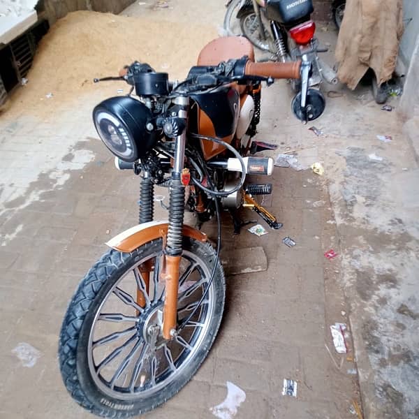Cafe racer modified price negotiable 1