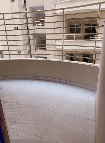 Flat Available For Sale In Defense Residency Defense View Society Karachi 4