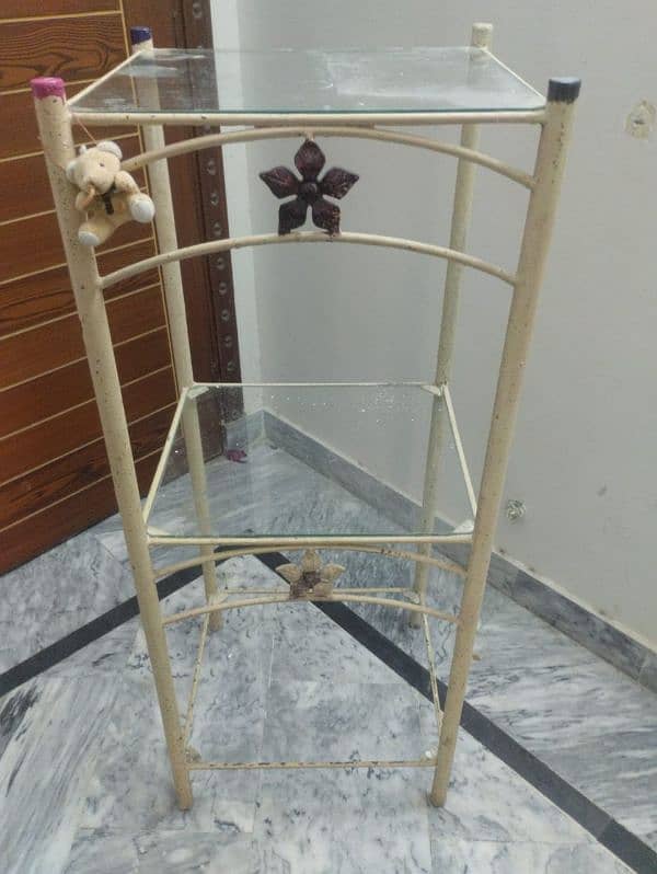 iron frame with Miror and trolly stand 1