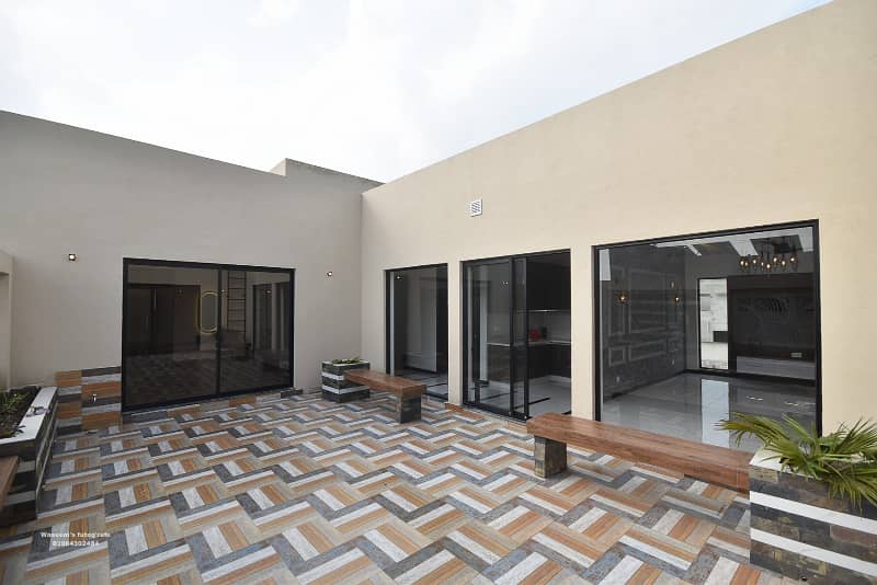 Beautiful Luxury 1 Kanal House In DHA PH 3 Block Z For Sale 1