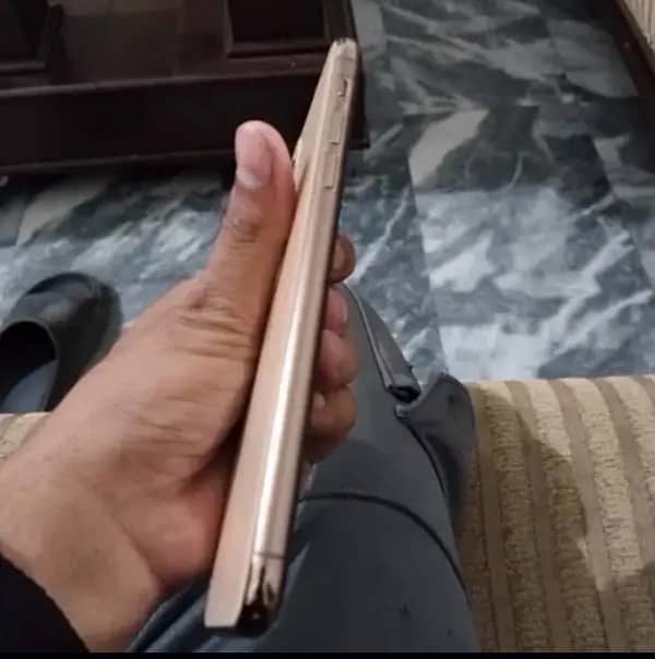 IPHONE 11 PRO MAX 2