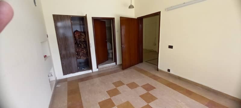 knaal lower portion 3bed available for rent in dha phase 1 4