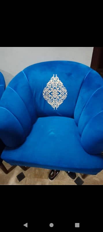 7 seater sofa in good condition 2