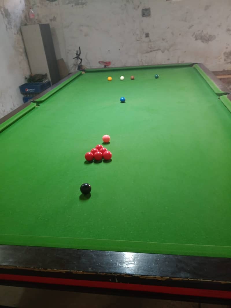 Snooker Table in Very Good Condition 0