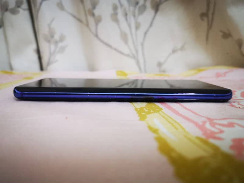 MI Note 10 Light 11/128 4k Edge Screen With Box Good Condition 5