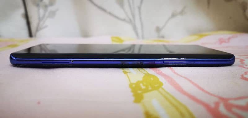 MI Note 10 Light 11/128 4k Edge Screen With Box Good Condition 7