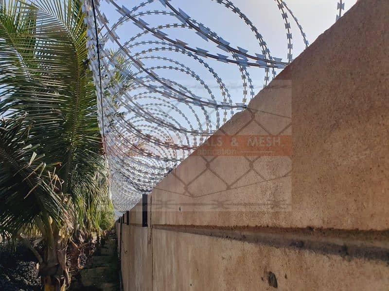 RAZOR WIRE / ELECTRIC FENCE / CHAIN LINK FENCE/ BARBED WIRE/ WELD MESH 18