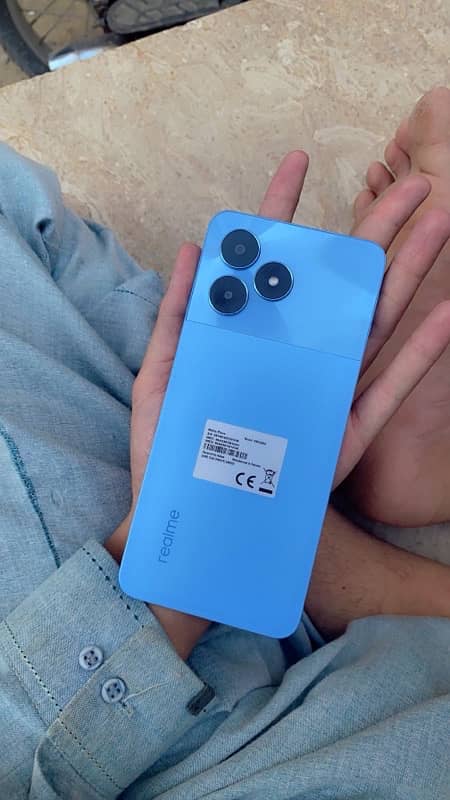 real me  Not 50 exchange possible I phone  x 0