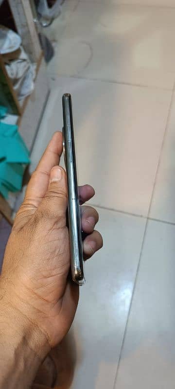 One plus 11 16gb 512gb full box PTA (c) improve lush condition 3