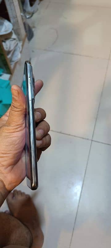 One plus 11 16gb 512gb full box PTA (c) improve lush condition 4