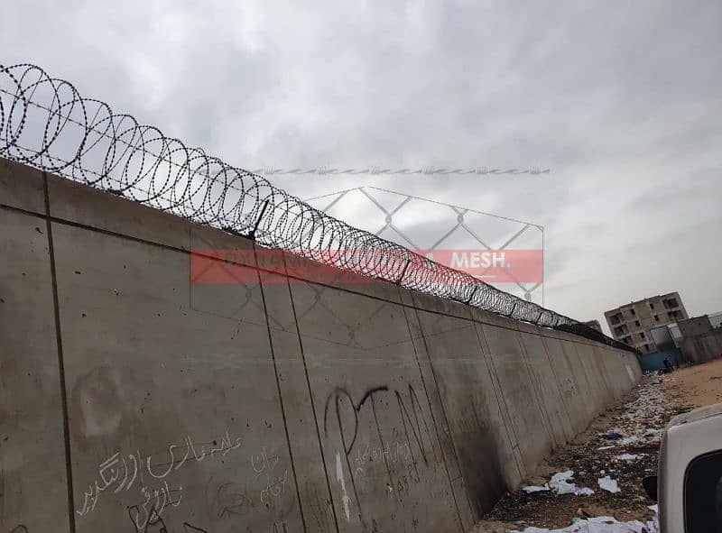 Barbed & razor wire | Chain link fence | Hesco bags | electric fence 0