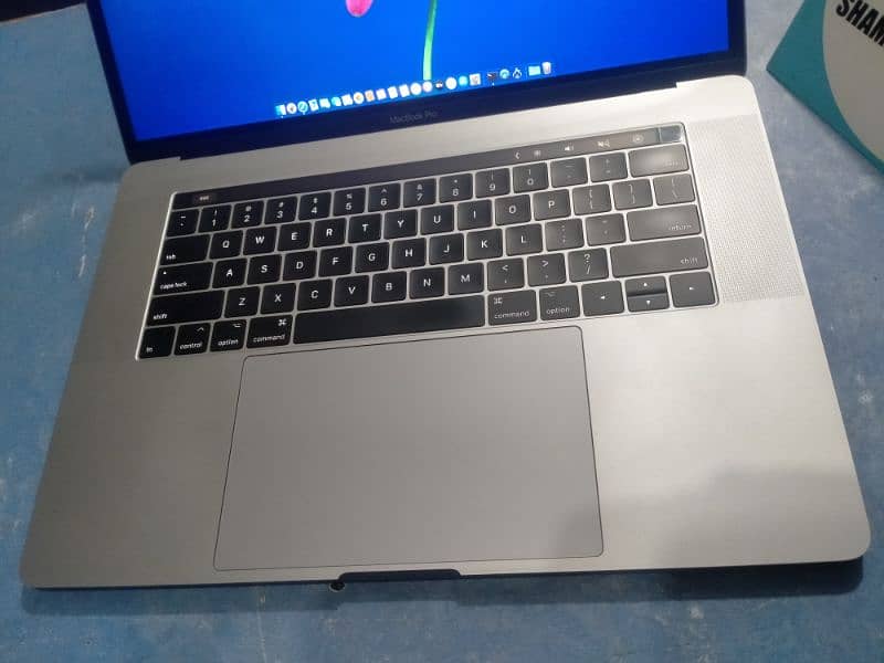 Mazy Krooo Apple MacBook Pro 2017 15" 16/512 2
