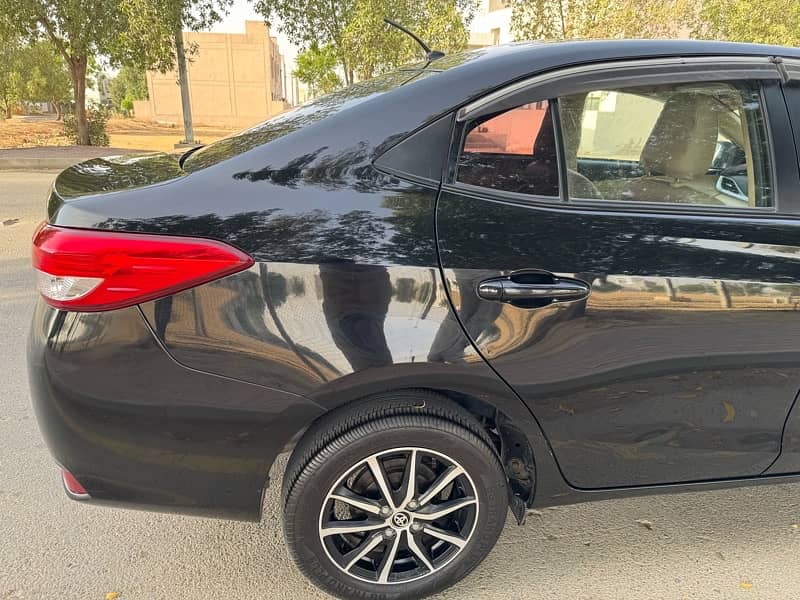Toyota Yaris 2022 ativ cvt 1.3 5