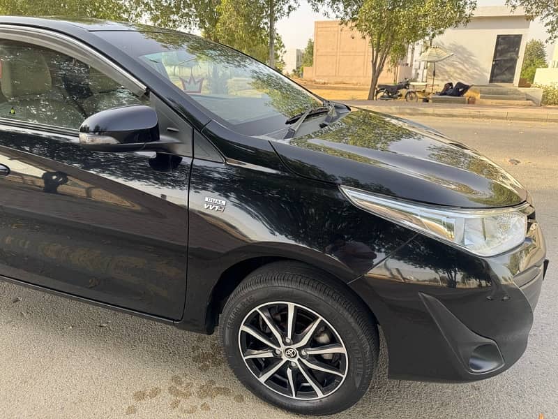 Toyota Yaris 2022 ativ cvt 1.3 7
