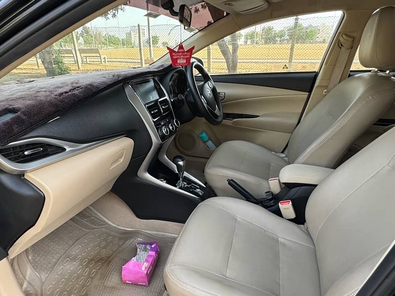 Toyota Yaris 2022 ativ cvt 1.3 14